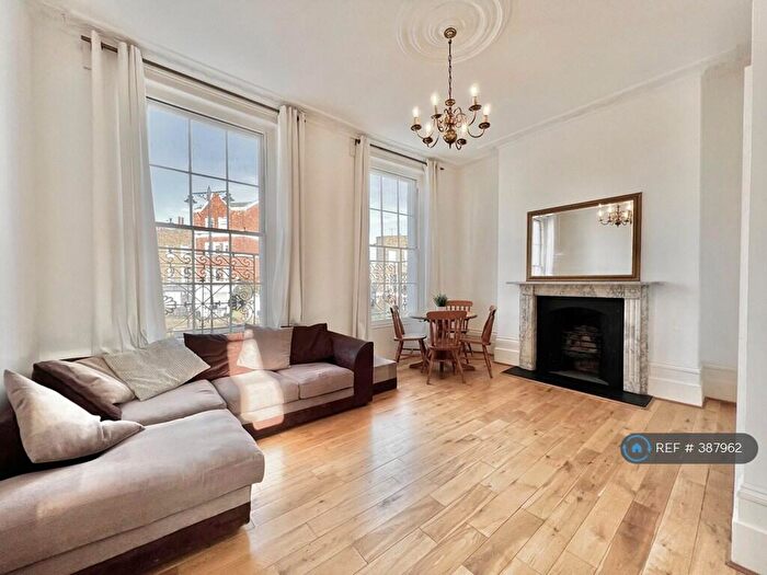 3 Bedroom Flat To Rent In Angel Islington, London, N1
