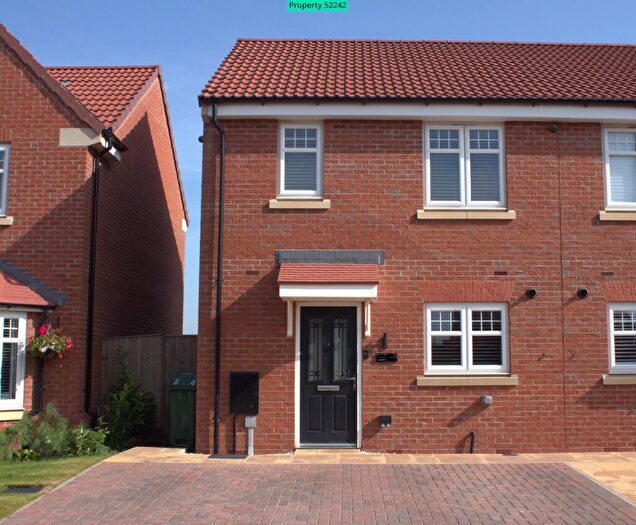 2 Bedroom Semi-Detached House To Rent In Orpington Way, Bilsthorpe, Newark, NG22