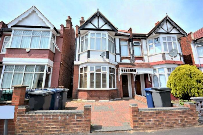 1 Bedroom Flat To Rent In Audley Road, London, NW4