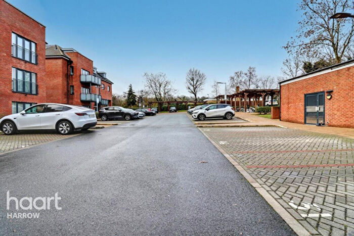2 Bedroom Apartment For Sale In Sudbury Hill, Harrow, HA1