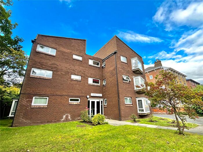 2 Bedroom Apartment For Sale In Cambridge Road, Waterloo, Liverpool, L22