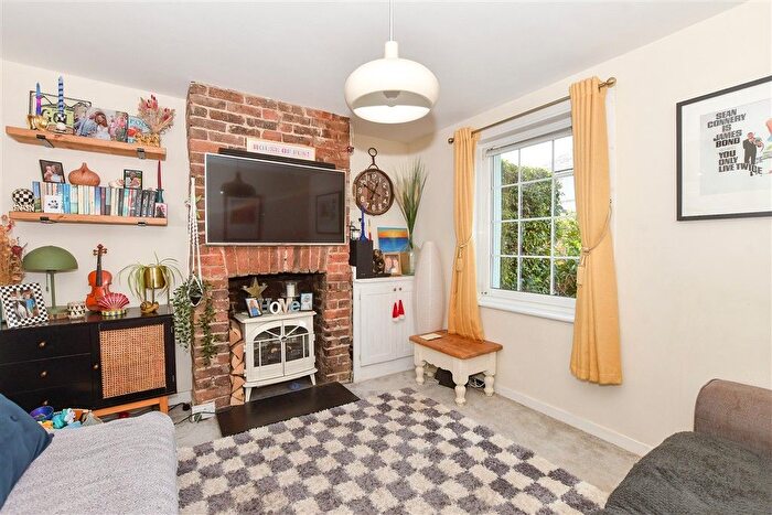 3 Bedroom Terraced House For Sale In Corseley Road, Groombridge, Tunbridge Wells, East Sussex, TN3