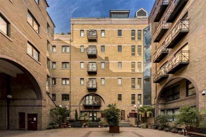 2 Bedroom Flat To Rent In Mill Street, London, SE1