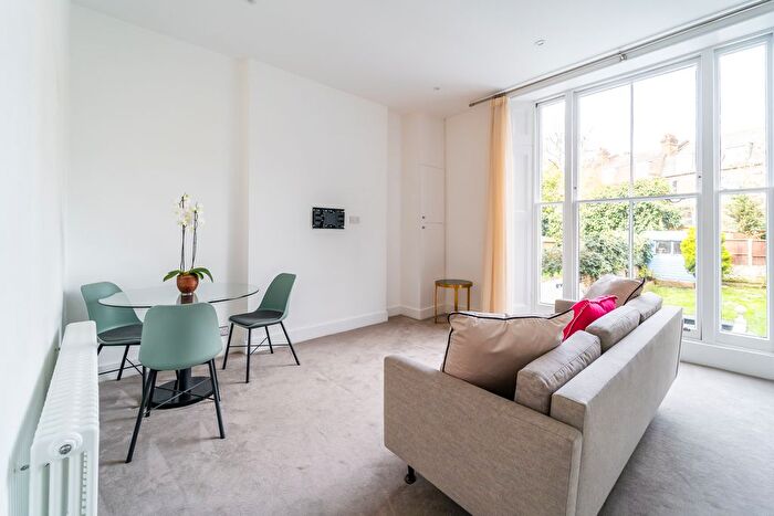 1 Bedroom Flat For Sale In Belsize Road, South Hampstead, NW6
