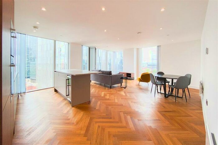 2 Bedroom Apartment To Rent In East Tower, Owen Street, M15