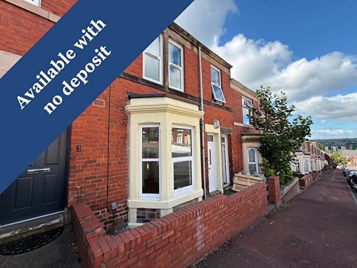 2 Bedroom Flat To Rent In Faraday Grove, Gateshead, NE8