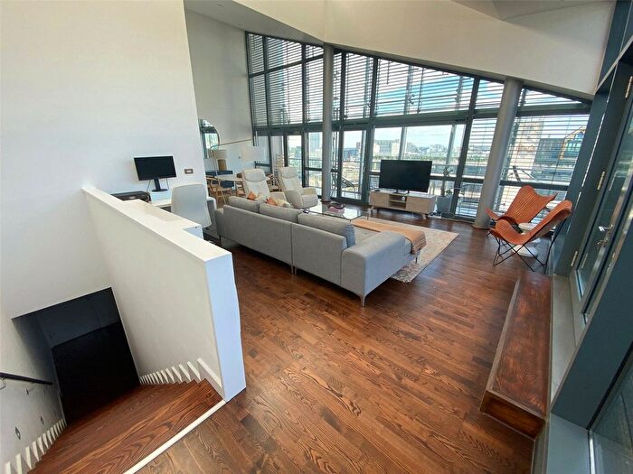 3 Bedroom Flat To Rent In Deansgate, Manchester, Greater Manchester, M3