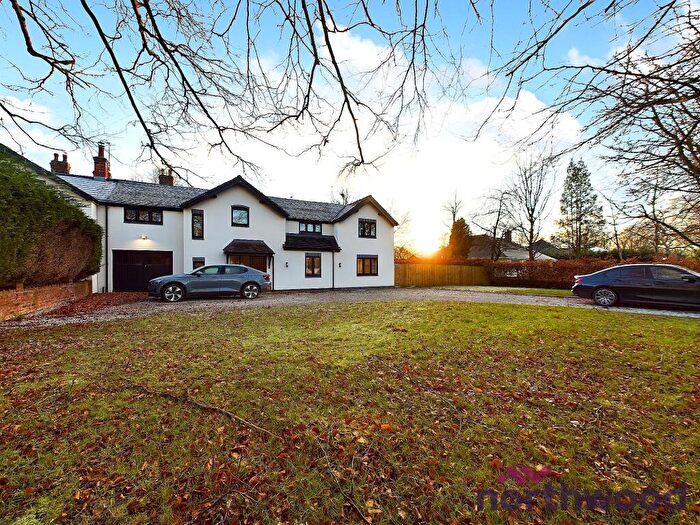 4 Bedroom Semi-Detached House To Rent In Middlewich Road, Sandbach, CW11