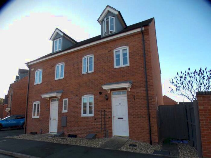 3 Bedroom Semi-Detached House To Rent In Widdowson Road, Long Eaton, NG10