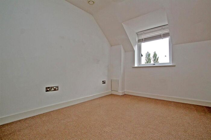 2 Bedroom Apartment To Rent In The Gables, Plains Road, Mapperley, Nottingham, NG3
