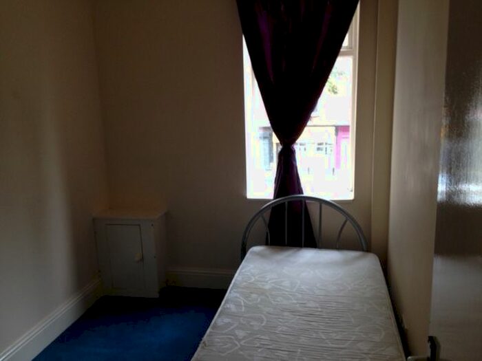 1 Bedroom Studio To Rent In Great Cheetham Street West, Salford M7