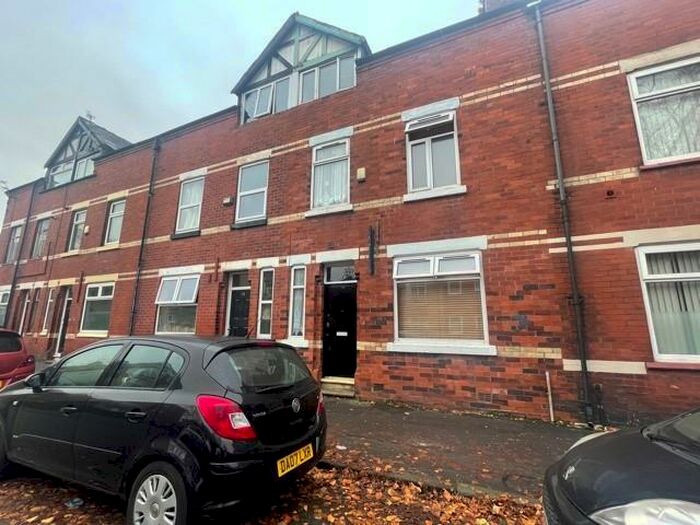 5 Bedroom Private Hall To Rent In Ladybarn Road, Fallowfield, Manchester, M14