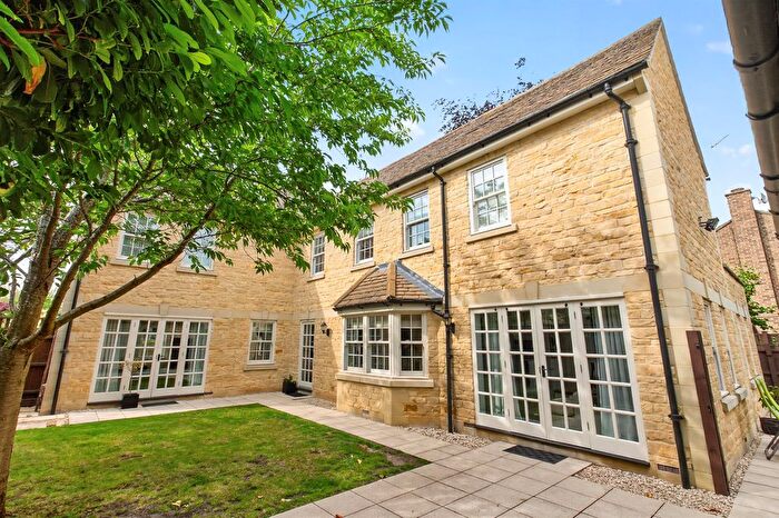 4 Bedroom Detached House For Sale In Longthorpe Green, Peterborough, PE3