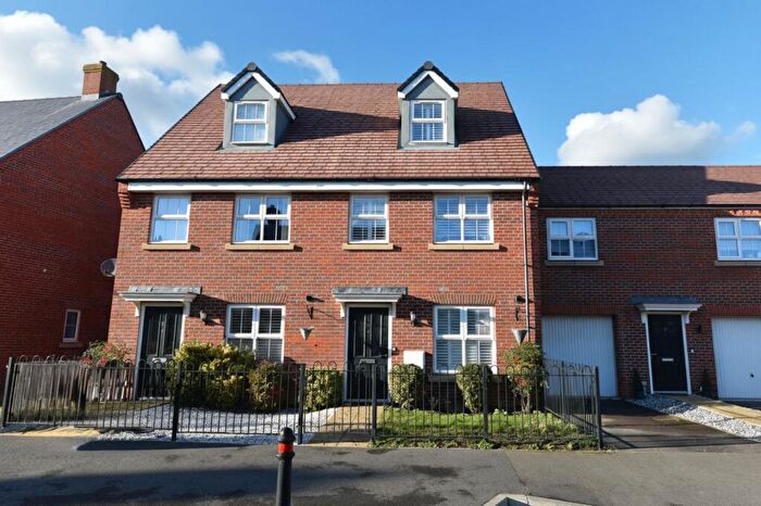 3 Bedroom Town House For Sale In Novello Drive, Biggleswade, SG18
