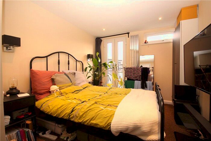 5 Bedroom Detached House To Rent In Gardner Road, Guildford, Surrey, GU1