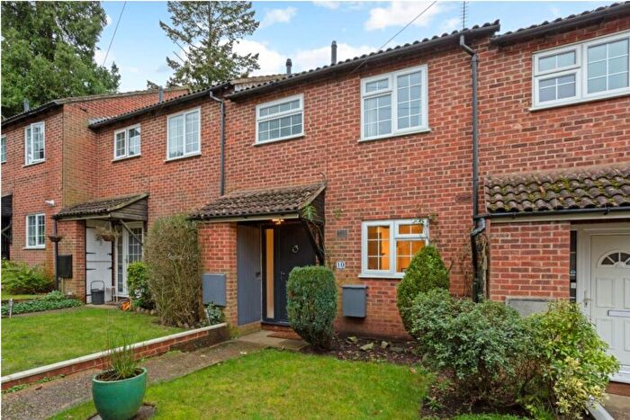 2 Bedroom Property For Sale In Church Road, Ascot, SL5
