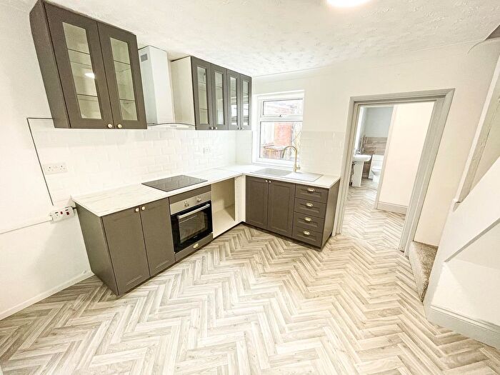 2 Bedroom Terraced House To Rent In Burton Road, Lincoln, LN1