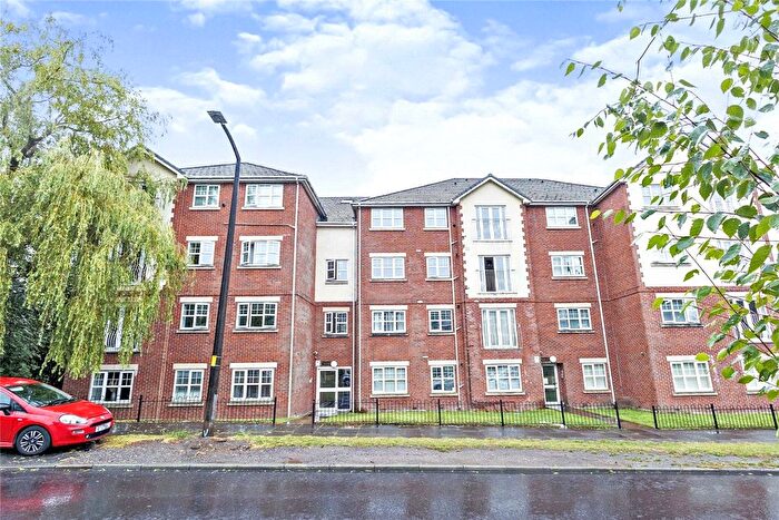 2 Bedroom Flat For Sale In Wordsworth Road, Denton, Manchester, Greater Manchester, M34