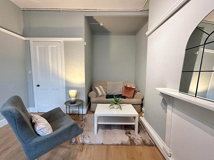 1 Bedroom Flat To Rent In Ibrox Street, Govan, Glasgow, G51