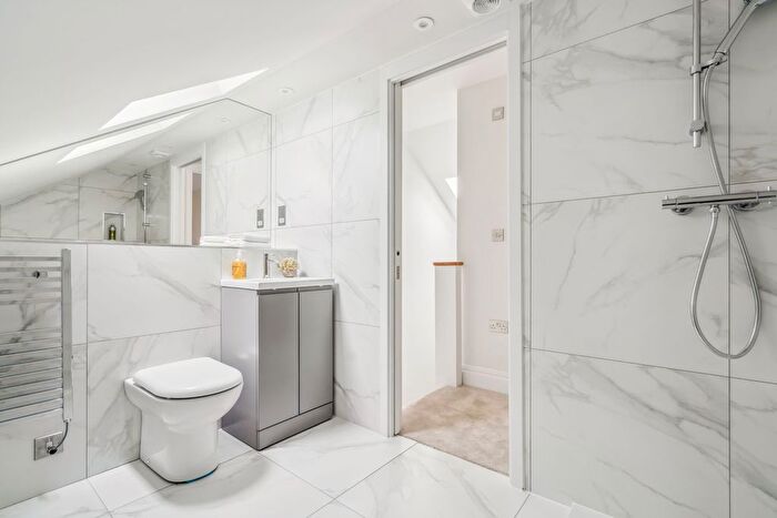 4 Bedroom Property For Sale In Mayflower Way, Beaconsfield, HP9