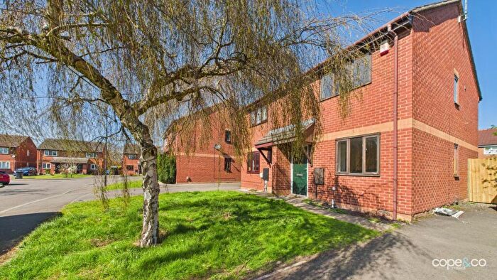 2 Bedroom Semi-Detached House To Rent In Dalesgate Close, Littleover, Derby, Derbyshire, DE23