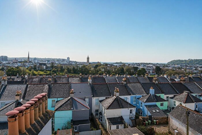 3 Bedroom Maisonette For Sale In Stuart Road, Plymouth, PL1