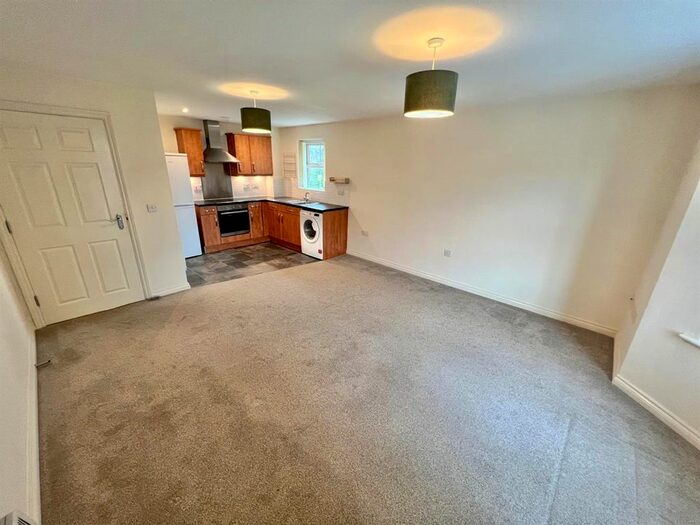 2 Bedroom Flat To Rent In Dorman Gardens, Middlesbrough, TS5