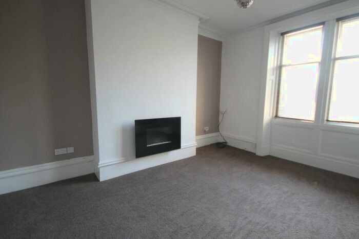 2 Bedroom Flat To Rent In Bede Burn Road, Jarrow, Tyne And Wear, NE32