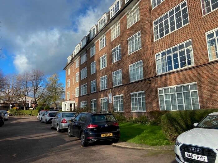 Studio To Rent In Tarranbrea, Willesden Lane, Brondesbury Kilburn, NW6