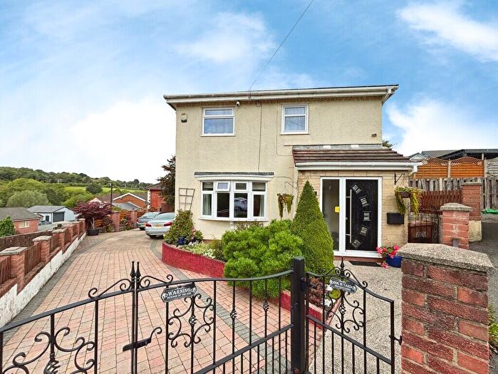3 Bedroom Detached House For Sale In Julian Heights, Fleur De Lis, NP12