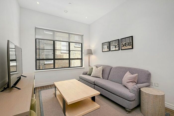 1 Bedroom Flat To Rent In Little Portland Street, London, W1W