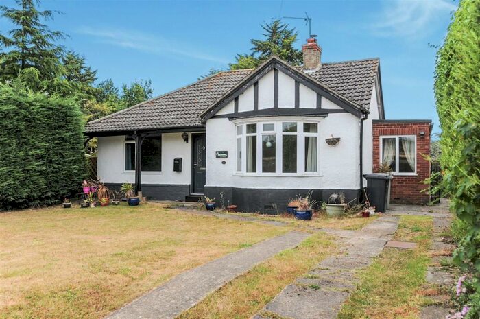 3 Bedroom Detached Bungalow For Sale In Raithby Road, Hundleby, Spilsby, PE23