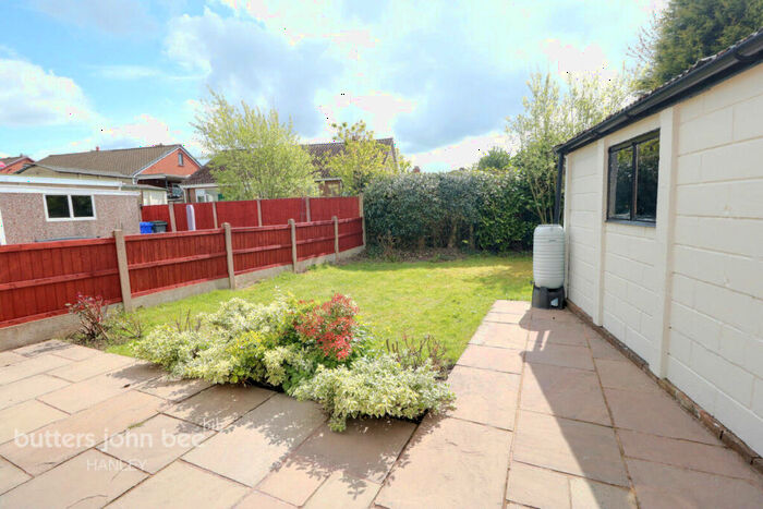 2 Bedroom Semi-Detached Bungalow For Sale In Wallis Way, Stoke On Trent, ST2