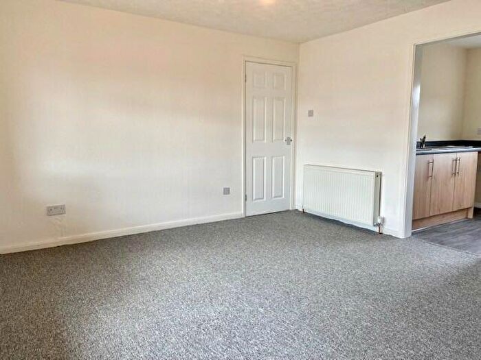 1 Bedroom House To Rent In Edenhall Gardens, Clifton, NG11