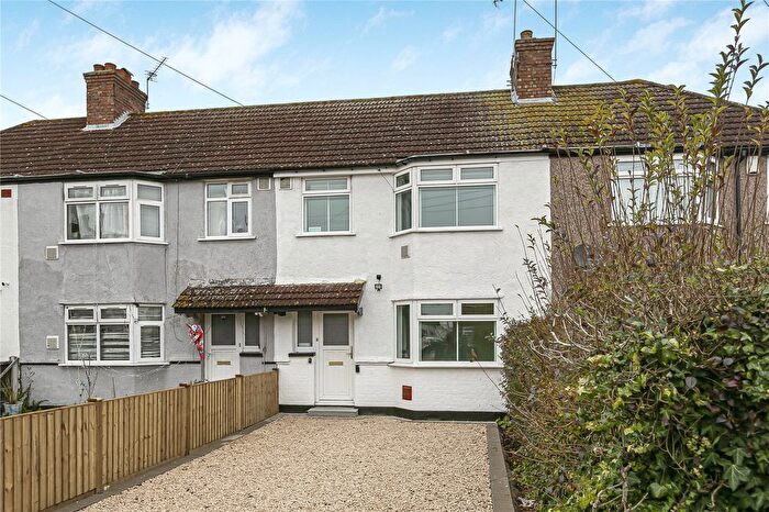 3 Bedroom Terraced House For Sale In Waye Avenue, Hounslow, TW5