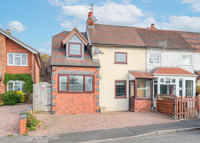 3 Bedroom Semi-Detached House For Sale In Barley Mow Lane, Catshill, B61