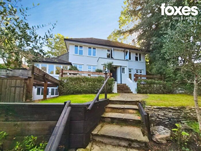 5 Bedroom Detached House To Rent In Braidley Road, Bournemouth, Dorset, BH2