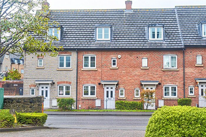 3 Bedroom Terraced House For Sale In Marlborough Road, Old Town, Swindon, SN3