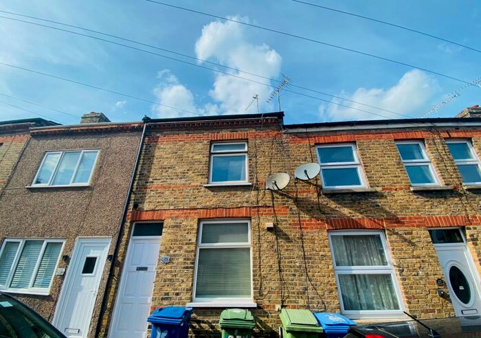 2 Bedroom House To Rent In Frederick Street, Sittingbourne, ME10
