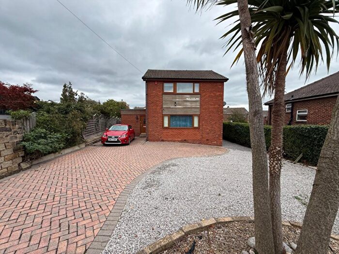 4 Bedroom Detached House For Sale In Water Royd Lane, Mirfield, WF14