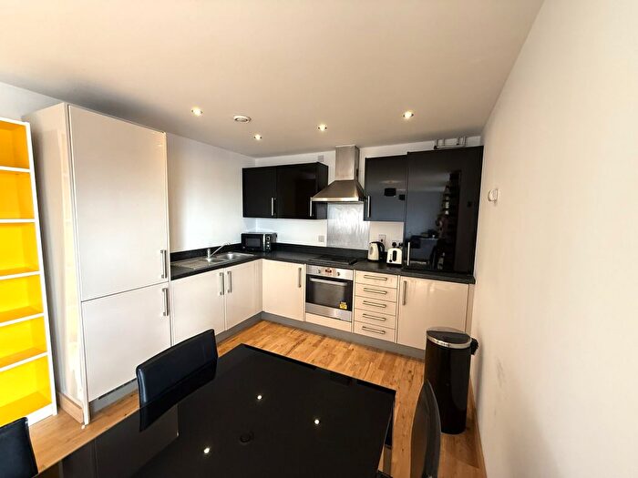 2 Bedroom Flat For Sale In Pym Court Cromwell Road, Cambridge, CB1