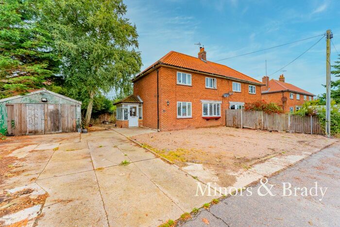 3 Bedroom Semi-Detached House For Sale In Coronation Close, Happisburgh, Norwich NR12