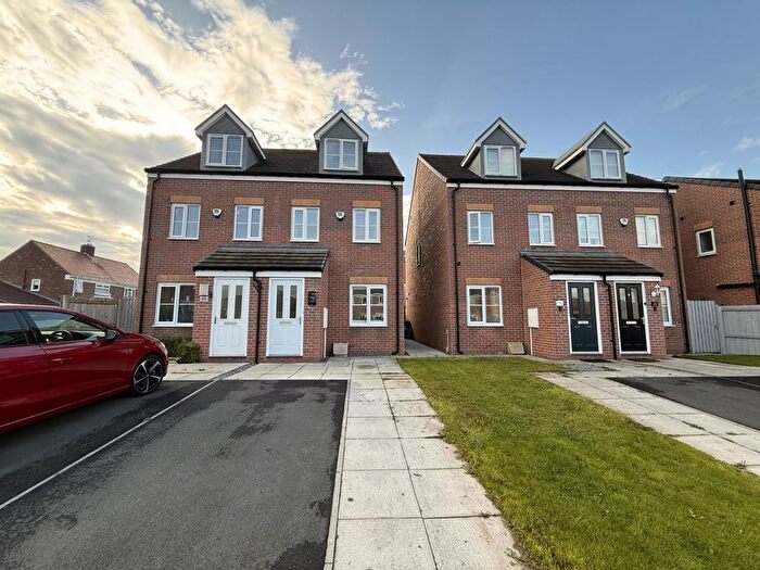 3 Bedroom Town House For Sale In Woodham Drive, Sunderland, SR2