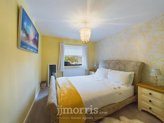 4 Bedroom Detached House For Sale In Uzmaston Road, Haverfordwest, SA61