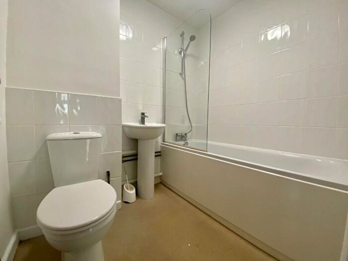 2 Bedroom Apartment To Rent In Morford Street, BA1