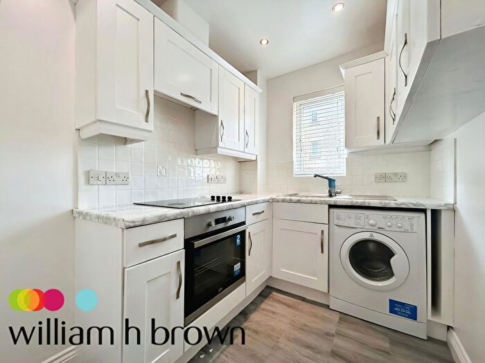 2 Bedroom Flat To Rent In Rowan Place, Colchester, CO1