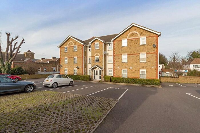 2 Bedroom Apartment To Rent In Anselm Close, Sittingbourne, Kent, ME10