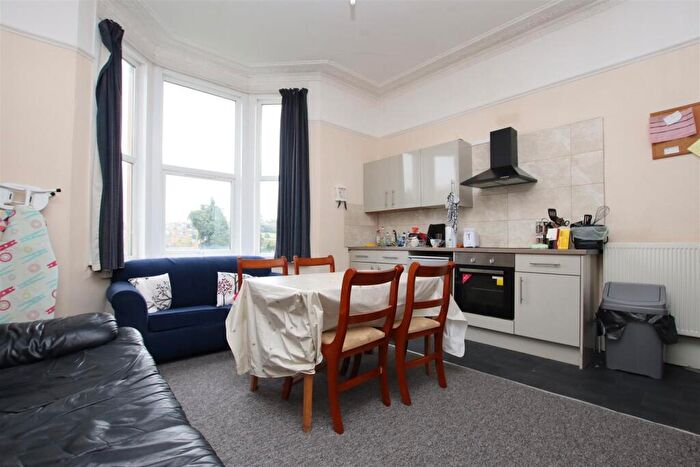 7 Bedroom Terraced House To Rent In Newbridge Road, Bath, BA1