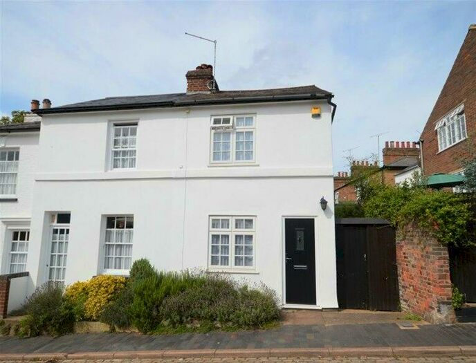 2 Bedroom House To Rent In Lower Dagnall Street, St Albans, AL3