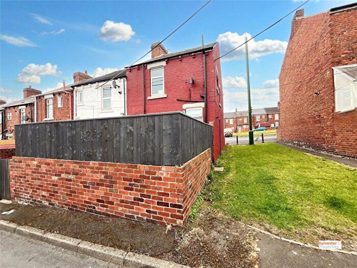 2 Bedroom End Of Terrace House For Sale In School Terrace, South Moor, Stanley, DH9